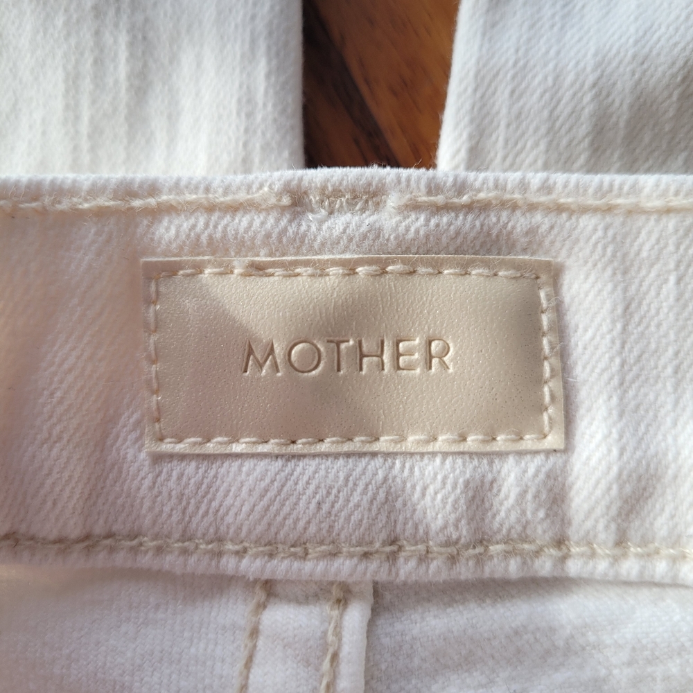 MOTHER Cropped Jeans in White with Red Accent - Picture 7 of 15